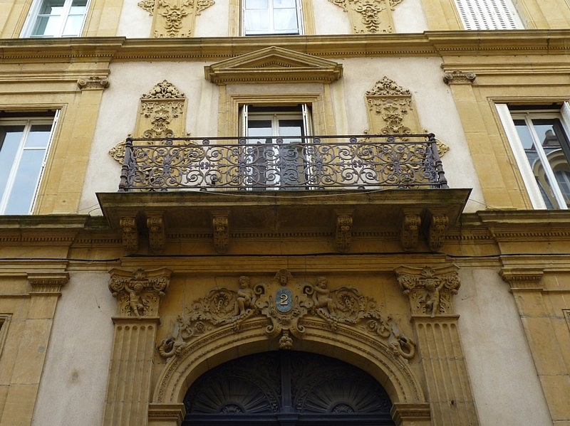 Metz / La rue aux Ours...