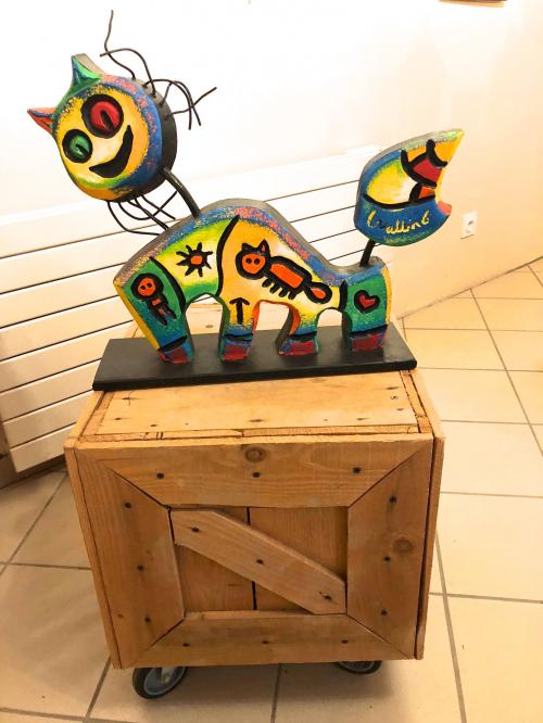"Miaou, le chat du toit"