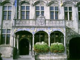 bretèche de l'Hôtel de Ville de Furnes
