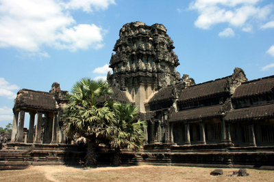 Blog de images-du-pays-des-ours :Images du Pays des Ours (et d'ailleurs ...), Porte principale - Enceinte périphérique du temple d'Angkor Vat - Cambodge