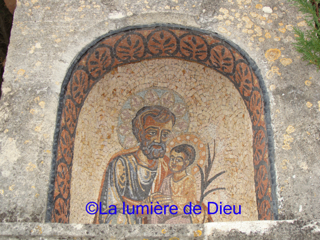 Cotignac : le chemin des pèlerins saint Joseph