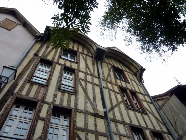 Troyes