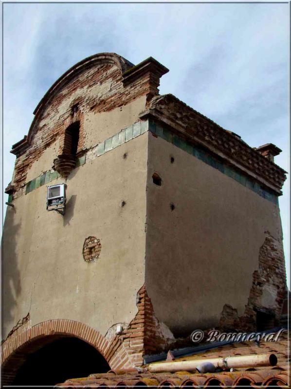 Pigeonnier-porche Château d'Auribail Haute-Garonne