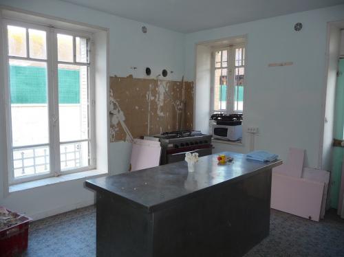 Démontage cuisine, faience piano