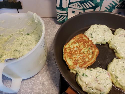 Galettes de courgettes à la ricotta.