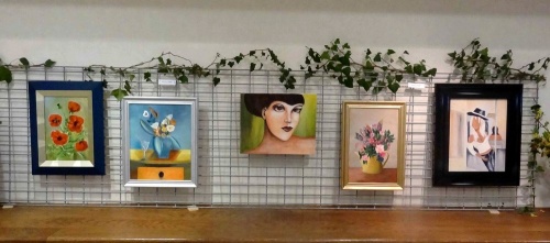 L'exposition des peintres de l'atelier peinture à l'huile de Sainte Colombe sur Seine...