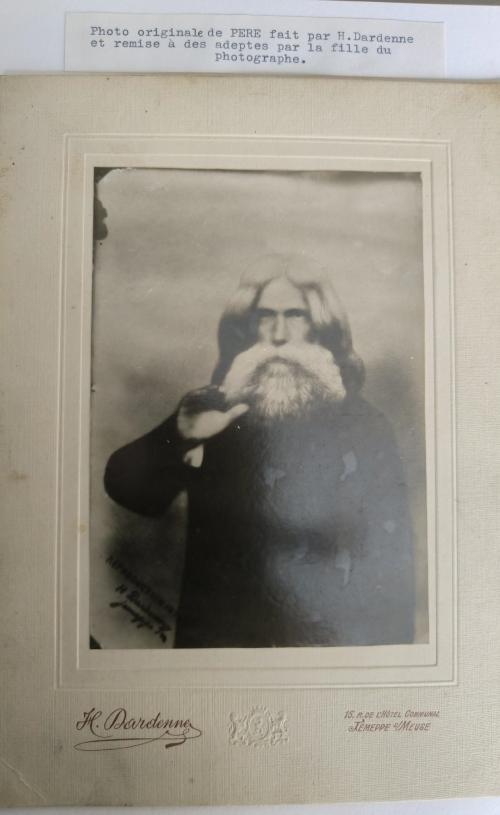 Photo originale du Père (négatif dans les Archives du Temple de Retinne)