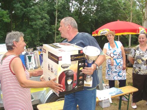 Le concours de Pêche de Sainte Colombe s/Seine