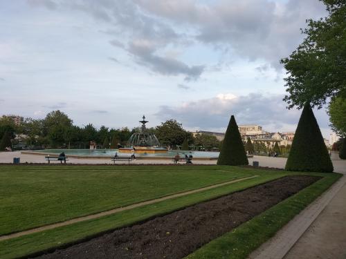 ANGERS- les jardins 1/2
