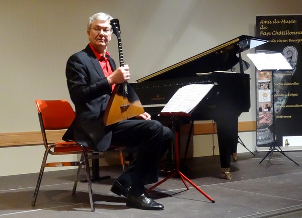 Un superbe concert du Trio Makarenko a été offert aux Châtillonnais, par les Amis du Musée