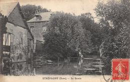 LES REMPARTS D'ETREPAGNY (Eure)