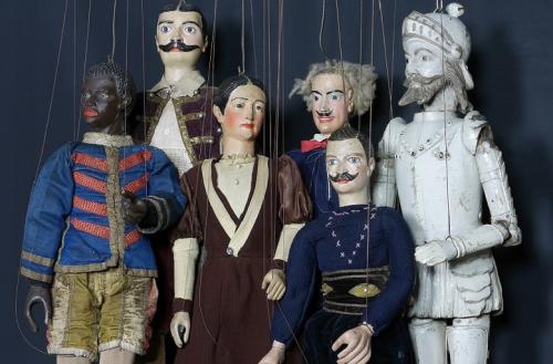  * Héros de fil et de bois