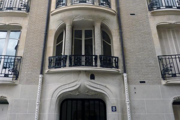 Sur les traces d'Hector Guimard à Auteuil avec Générations 13