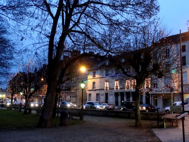 L'heure bleue, c'est le moment de la journée où les illuminations sont les plus belles....
