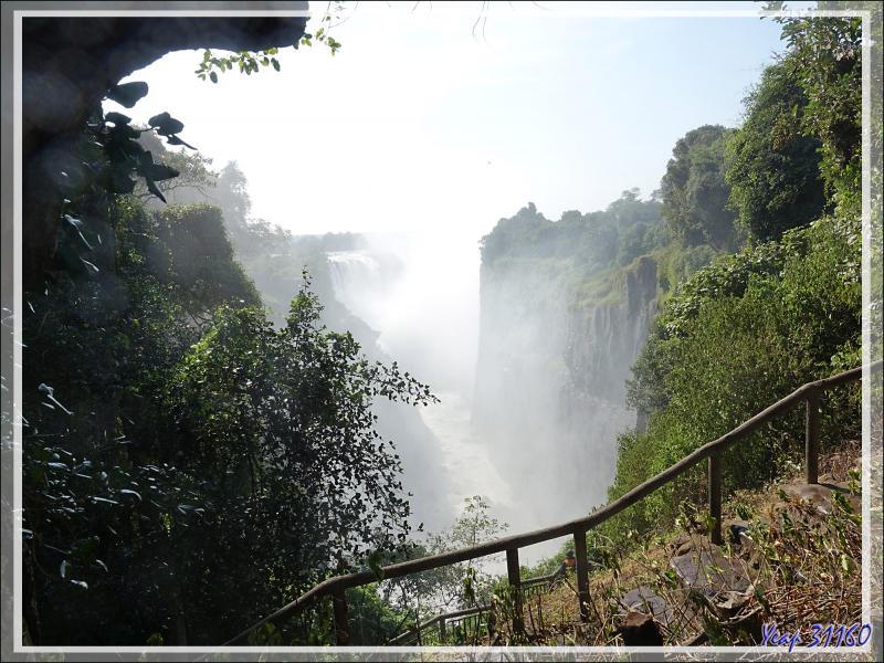 Devil's Falls (Les Chutes du Diable) - Chutes Victoria - Zimbabwedata:text/mce-internal,%3Cimg%20src%3D%22http%3A//ekladata.com/OamwydYcxuNi-8lBtaJKPxdC4PQ@800x353.jpg%22%20alt%3D%22Devil%27s%20Falls%