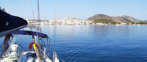 De ERMIONI à POROS