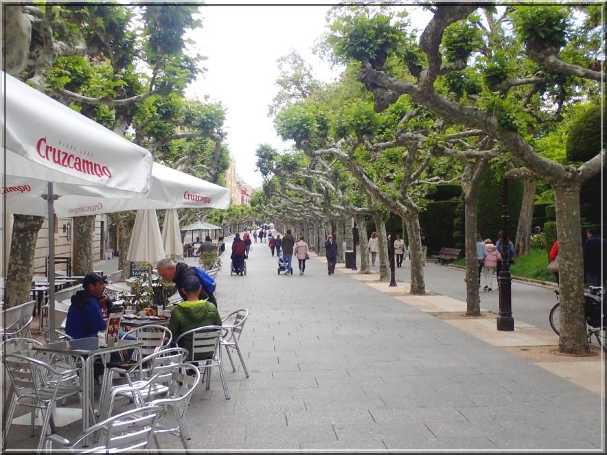 933 - Suite34 : -Notre Chemin vers St Jacques de Compostelle à travers ses anecdotes-