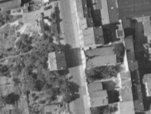 Villeurbanne, rue Dr Ollier en 1954, façade du temple (remonterletemps.ign.fr)