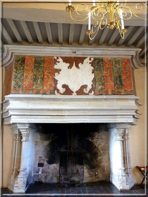 1030 - Châteauneuf-en-Auxois en Côte d'Or (21)