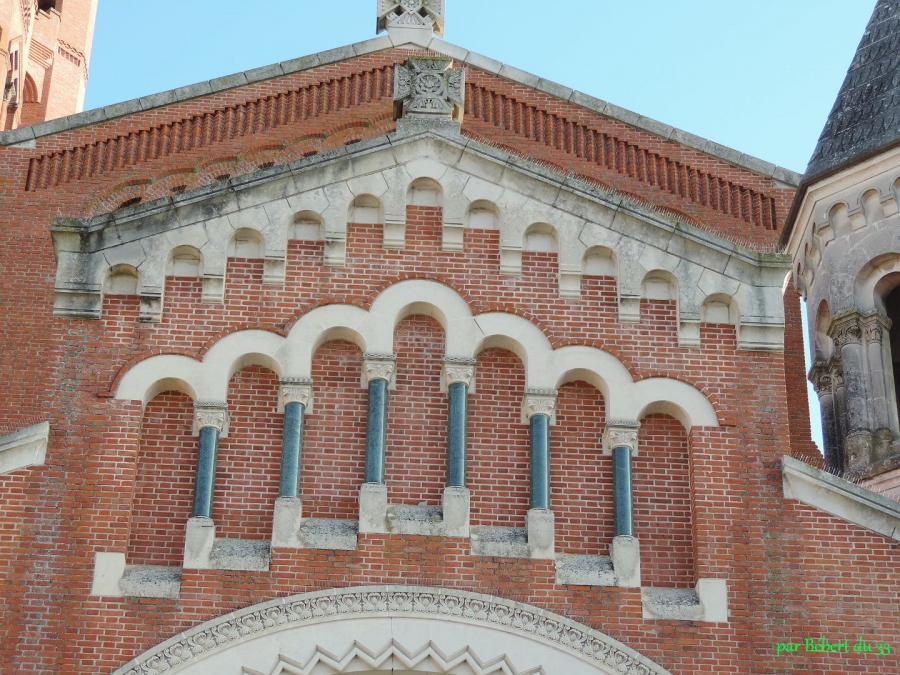 l'église Saint Catherine à Villeneuve (47)