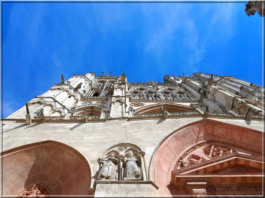 935 - Suite36 : -Notre Chemin vers St Jacques de Compostelle à travers ses anecdotes-