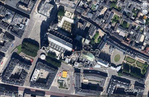 La cathédrale de Rouen.(Photo Google Earth 10 08 2012)