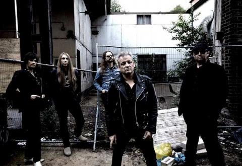 WAYWARD SONS - "Little White Lies" Clip