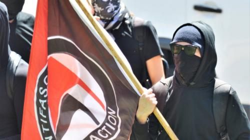 Toujours    la     gauche !