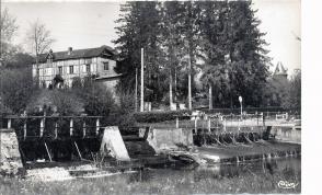 LES REMPARTS DE SAINT-PHILBERT-SUR-RISLE (Eure)