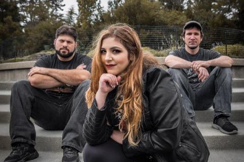LOKHEIRA - Les détails du premier album Dark Of The Night