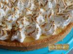 Tarte meringuée aux citrons jaune et vert