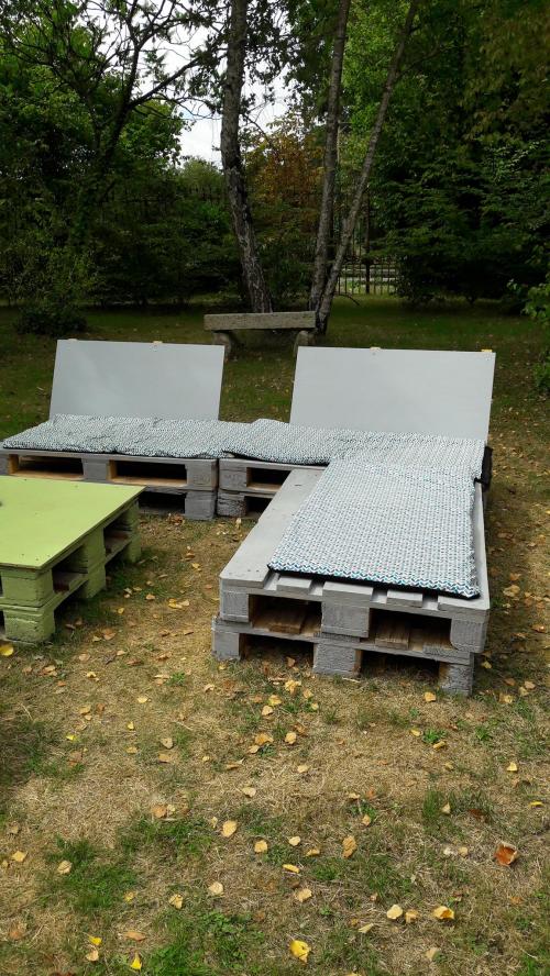 LE SALON DE JARDIN EN BOIS DE PALETTES: ETAPE 3