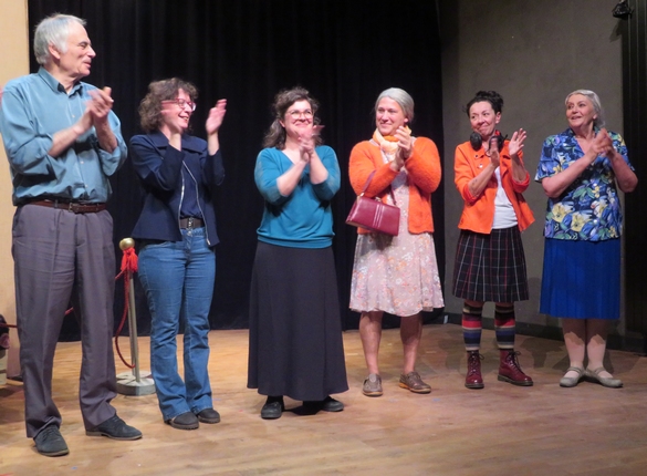 L'Atelier adultes de la Compagnie des Gens a présenté son nouveau spectacle...