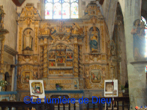 Lampaul-Guimiliau : l'enclos paroissial