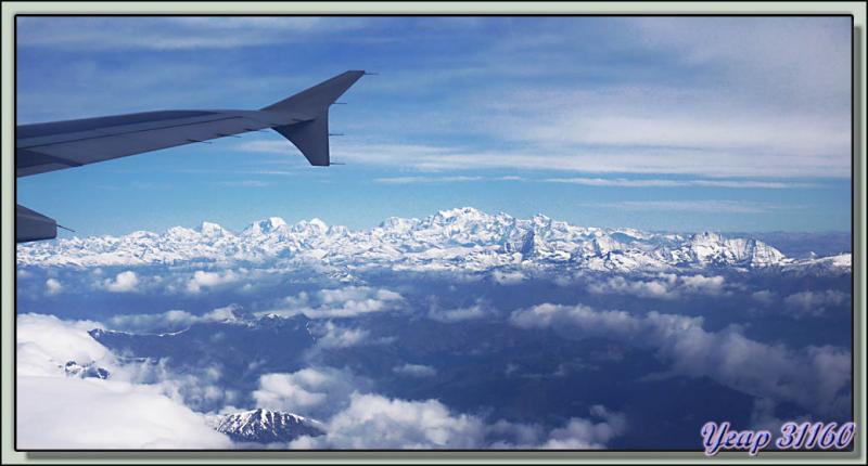 Le Bhoutan c'est terminé, départ pour Katmandou - Vue sur l'Himalaya 7mn après le décollage de Paro
