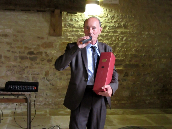 Claude Garino a été fait Chevalier dans l'ordre des Arts et des Lettres par Françoise Nyssen, Ministre de la Culture