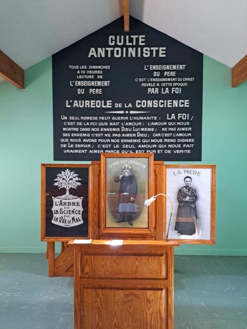 Intérieur du Temple de Conflans-Sainte-Honorine (photo de frère Jean-Luc Libeert)