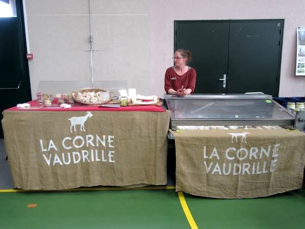 Le salon "Arts et saveurs", organisé par le Lions Club de Châtillon sur Seine, a eu un immense succès salle Luc Schréder...