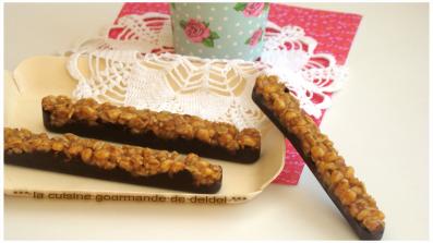 STICK AU CHOCOLAT ET AUX CÉRÉALES