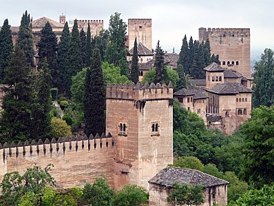 alhambra enceinte