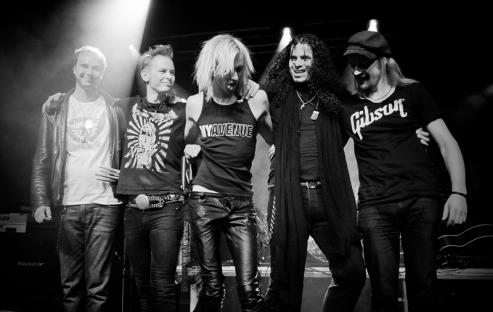 W.E.T._Band_Live