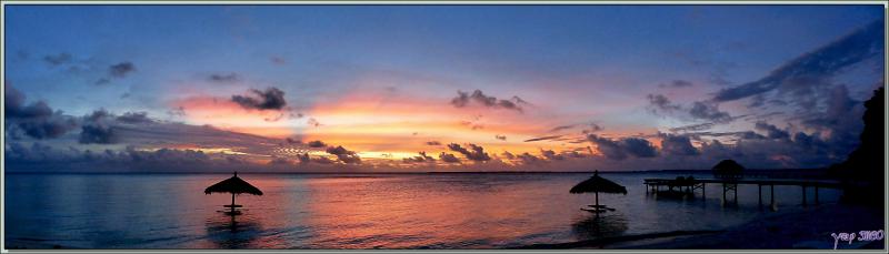 Coucher de soleil vu du Pearl Havaiki Lodge - Rotoava - Atoll de Fakarava - Tuamotu - Polynésie française