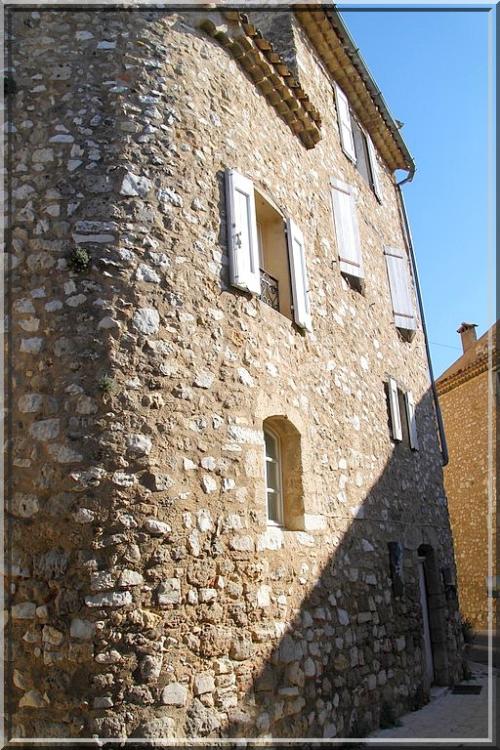 1022 - Baudinard dans le Var (83)