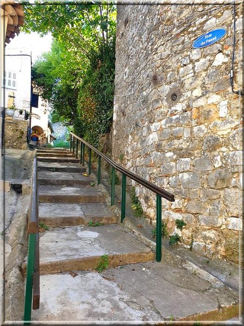 1017 - Ampus dans le Var (83) 