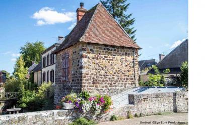 LES REMPARTS DE BRETEUIL-SUR-ITON (Eure)