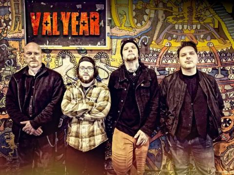 VALYEAR - Détails et extrait de l'album Revolution Fear