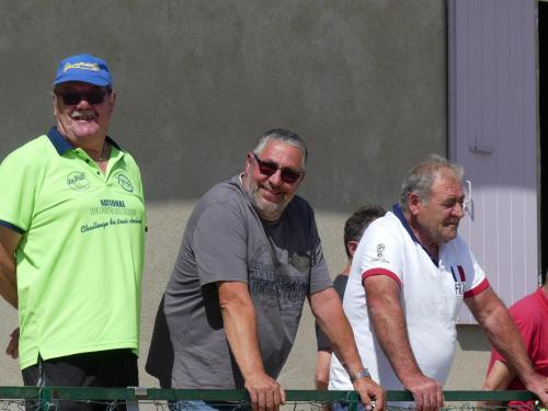 Quelques Villeneuvoie et Lavilledieu au fédéral quadrettes vérérans à Valvigneres 