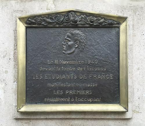 Plaque aux Champs-Élysées 11-nov-1940