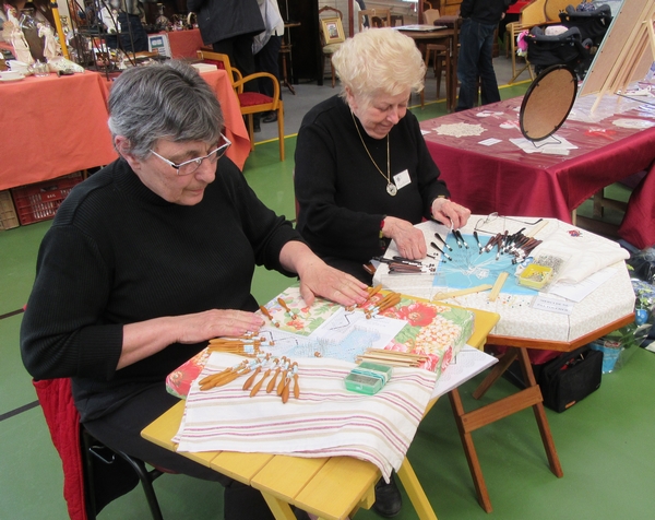 Le salon "Arts et saveurs", organisé par le Lions Club de Châtillon sur Seine, a eu un immense succès salle Luc Schréder...