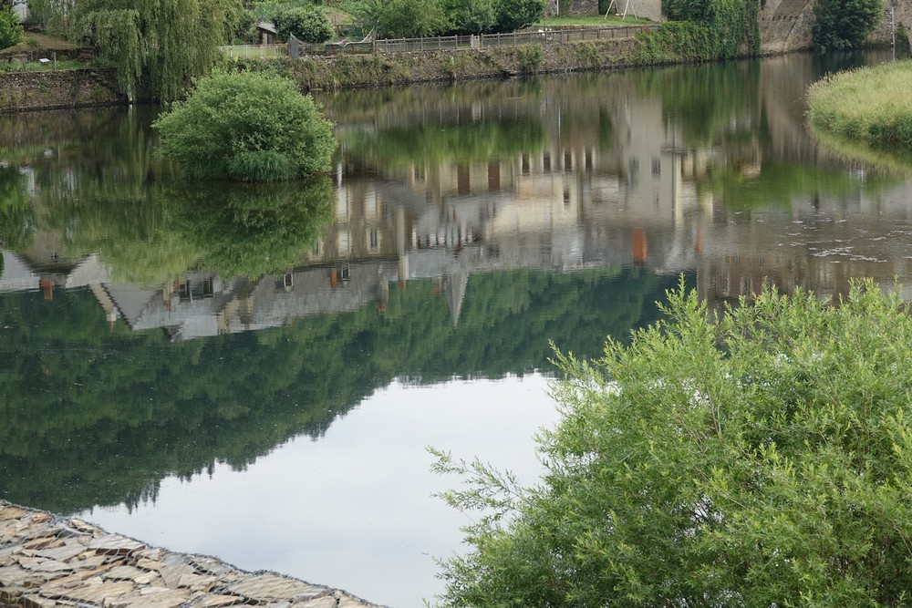 Le château d'Estaing...